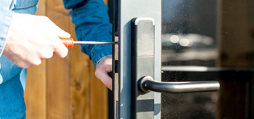 Aluminium Door Lock Replacement in Linden, New Jersey